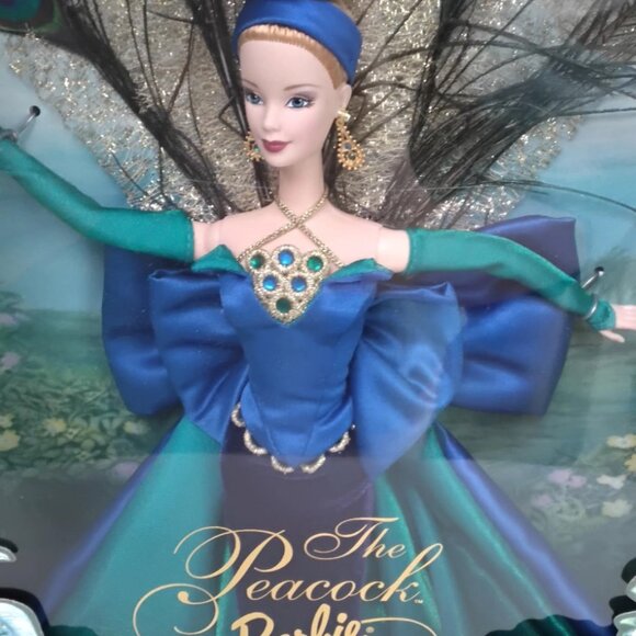 Barbie Birds of Paradise Collection Peacock Barbie - Picture 2 of 4
